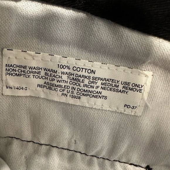 Vintage 90s Bugle Boy Mens Shorts Black Pleated High Waist. Slash Pockets. - Picture 7 of 12